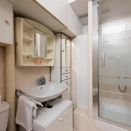 A Montmartre Avec Terrasse *